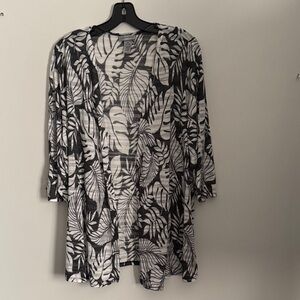 Catherines Black and White Leaf Print Open Front Tunic